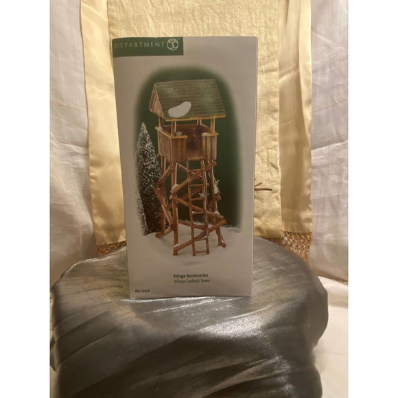 Dept 56 Village Accessory Village Lookout Tower 1999, Faux wood w snowy accents - Picture 3 of 11